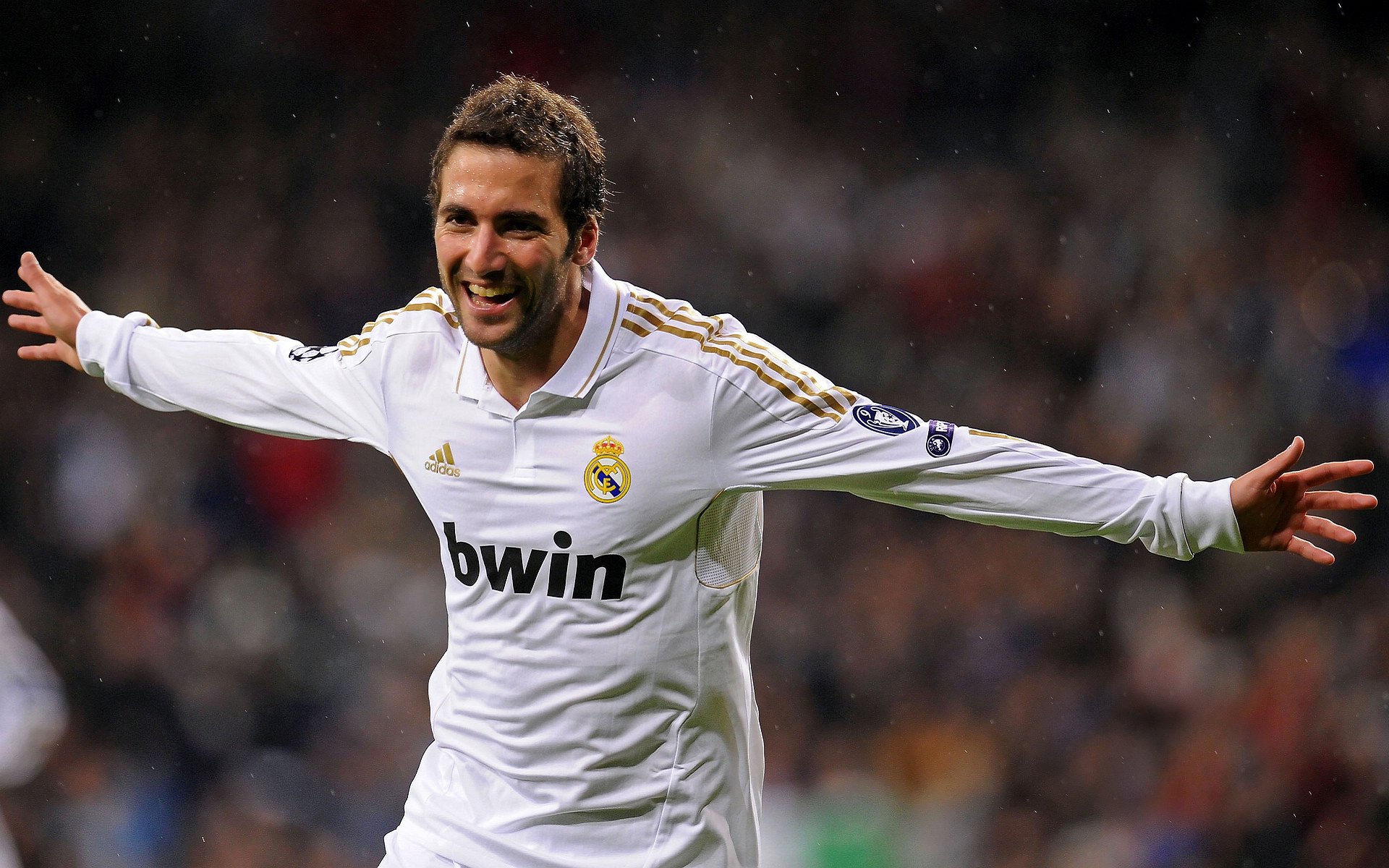 伊布圣西罗加时封神,毕尔巴鄂跨海远征点杀紫百合